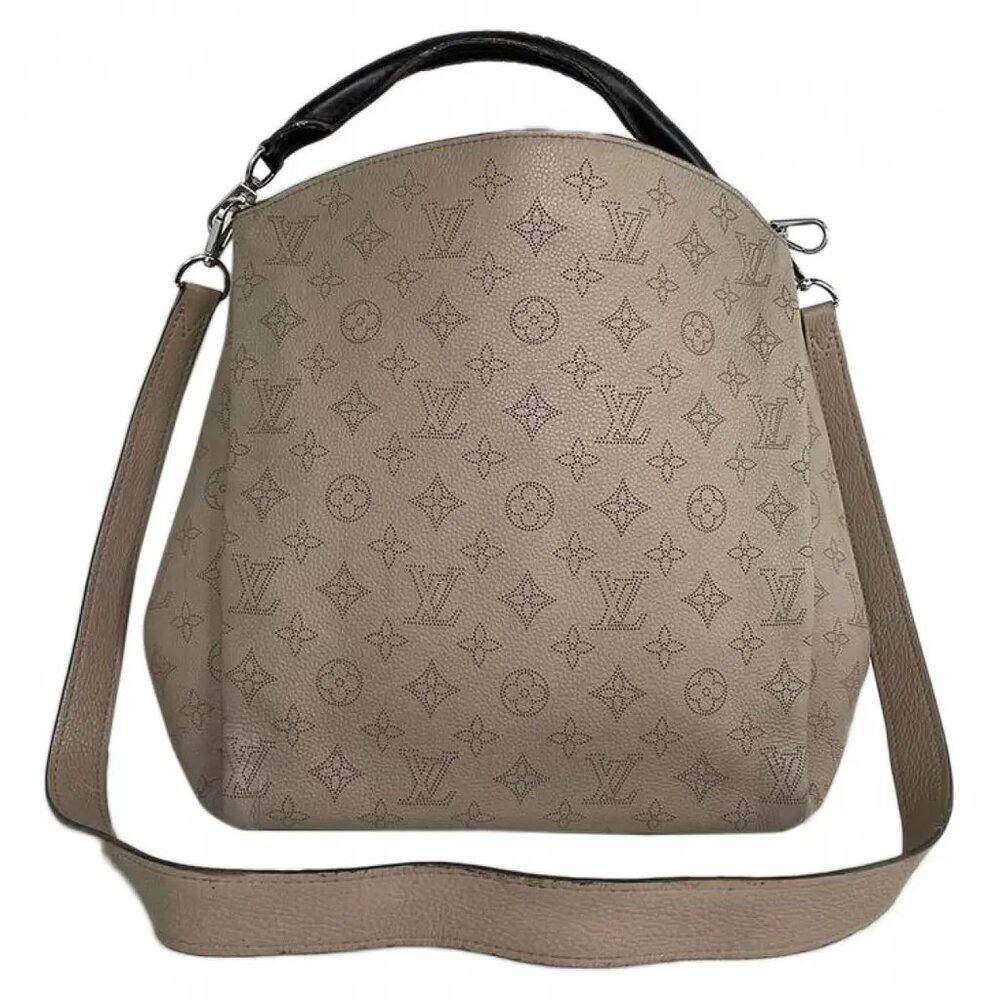 Authentic Louis Vuitton Babylone PM Galet Beige Mahina Leather Shoulder Hobo Cro